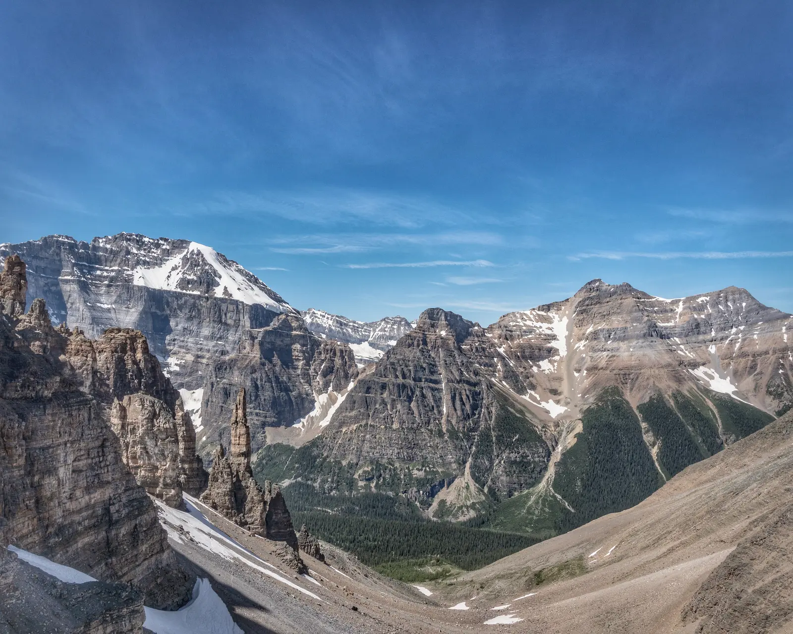 Paradise Valley and the Grand Sentinel seen from Sentinel Pass.